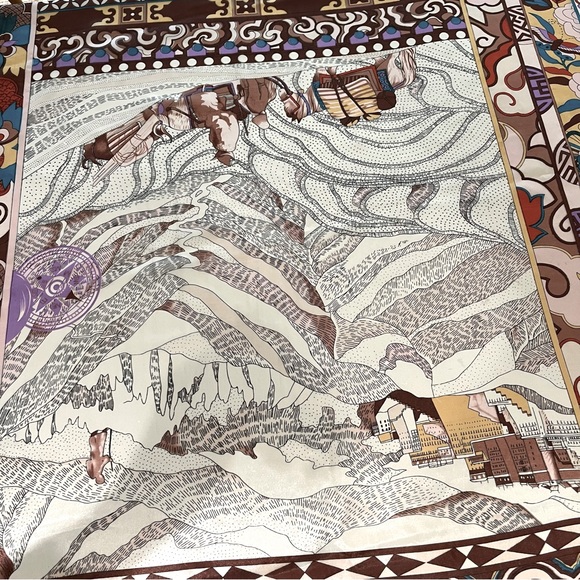 La Femme Aux Semelles de Vent Silky Scarf Wrap - Picture 13 of 16